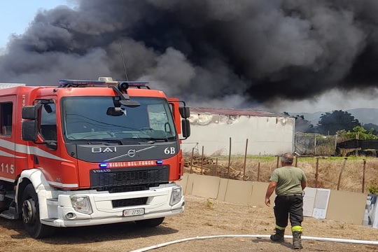 Incendio a Pompei del 6 agosto: l’intervento di Arpa Campania  per il monitoraggio ambientale